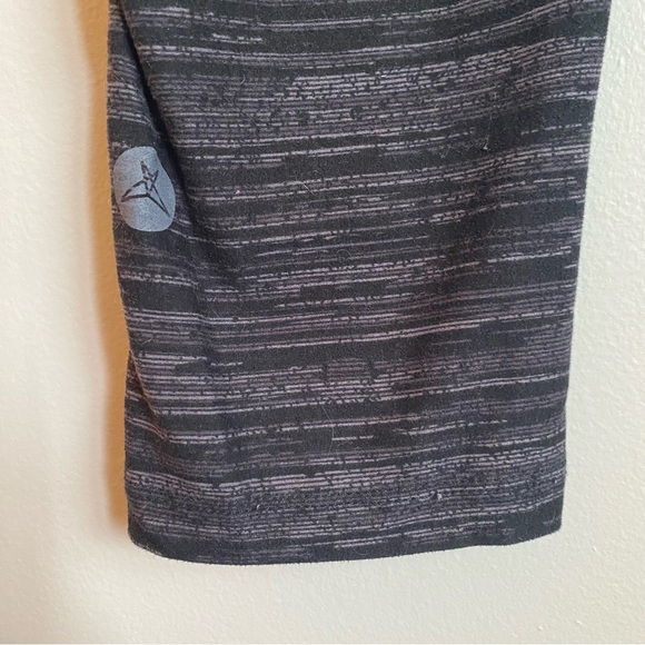 Sweetlegs. Leggings. Grey/black. Size large. Elastic waist. Full length. - Picture 3 of 8